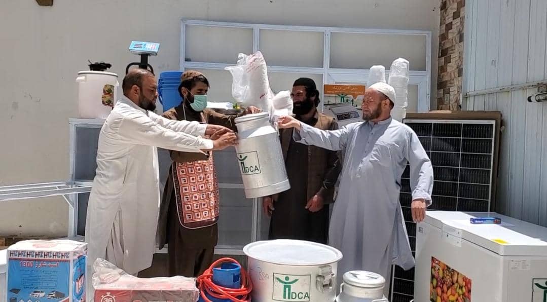 کندهار کې د شېدو ټولولو درې مرکزونه ګټې اخیستنې ته وسپارل شول