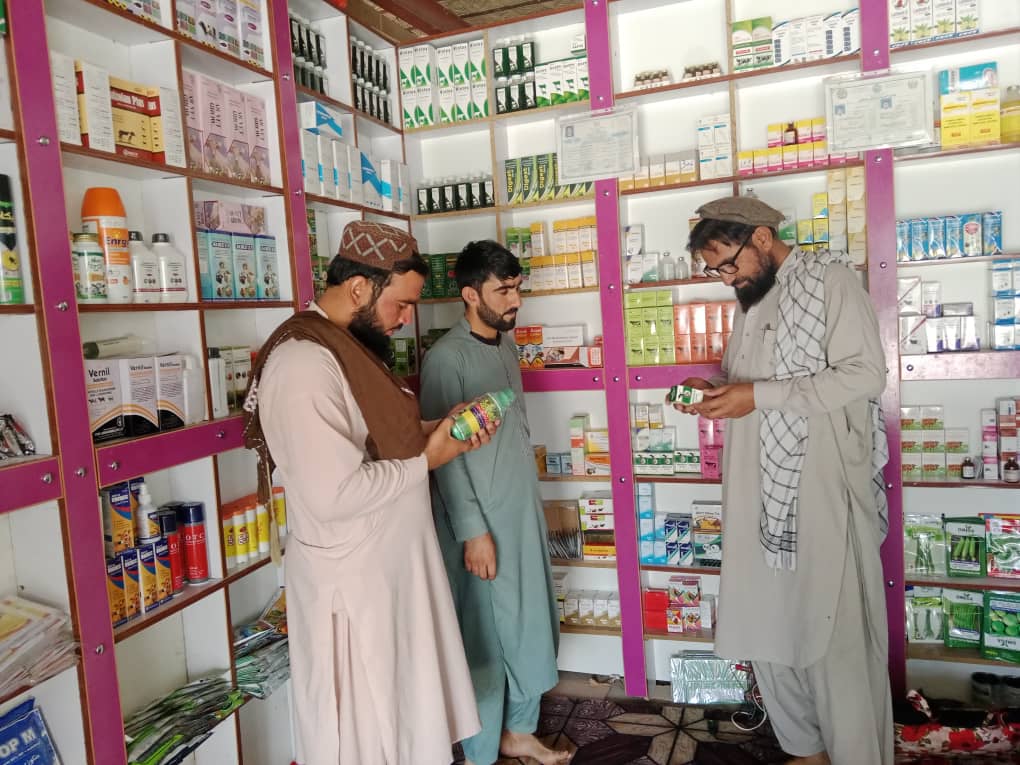 د ننګرهار حصارک ولسوالی کې یو شمېر حیواني او نباتي درملتونونه وڅارل شول