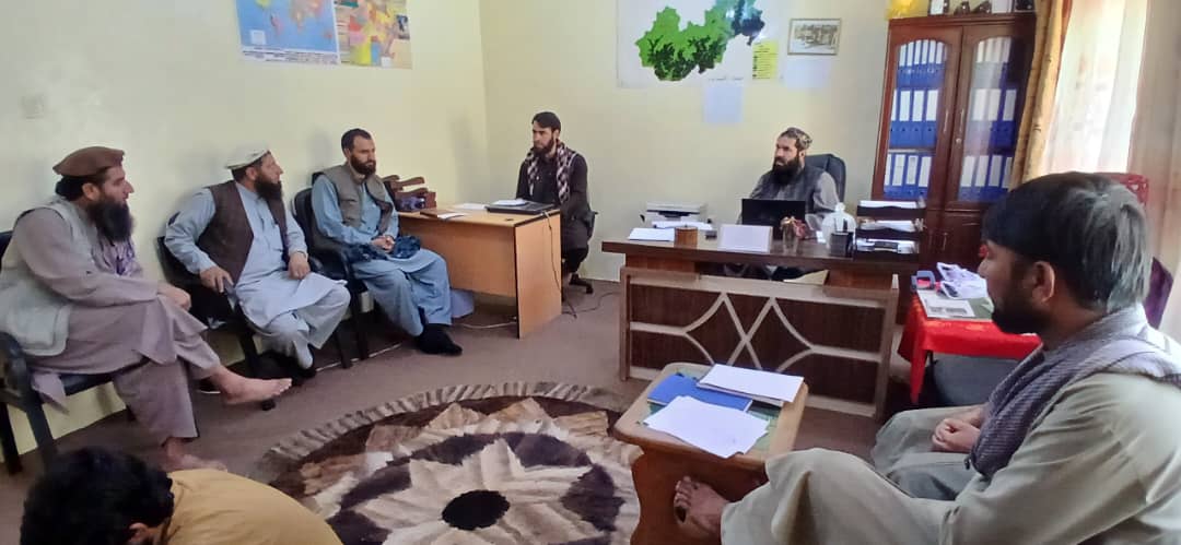 نورستان کې د ځنګلونو خوندیتوب په پارهڅې؛ د ځنګل وهنې مخنیوی کمېټې سره ناسته وشوه