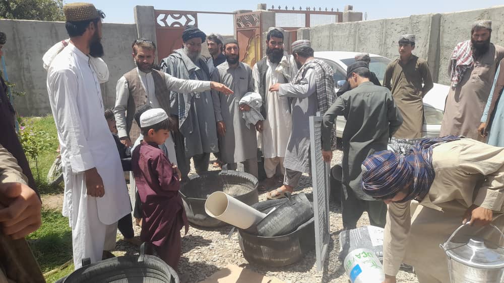 توزیع تجهیزات حمایتی برای مالداران در ولسوالی دلارام