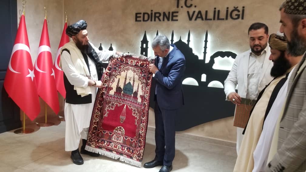 د افغانستان د کرنې وزارت پلاوي د ترکیې د کرنې او ځنګلونو د څېړنو لوی ریاست له چارواکو سره وکتل