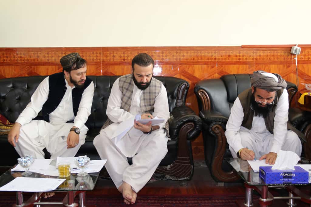 د کرنې وزارت لخوا کډوالو او بېرته راستنېدونکو چارو وزارت ته ځمکه ولېږدول شوه