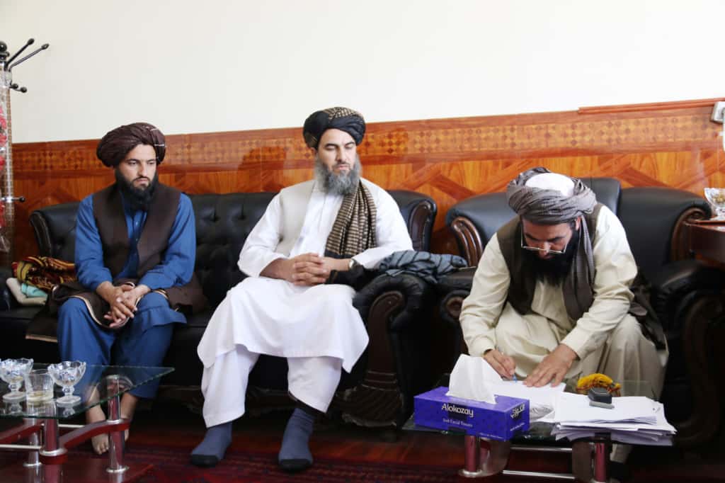 د کرنې وزارت لخوا کانونو او پټرولیم وزارت ته ځمکه ولېږدول شوه