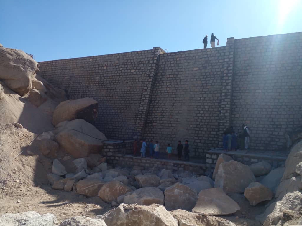 اعمار بند ذخیره آب‌های بهاری در قریه رباط دایکندی به بهره‌برداری رسید