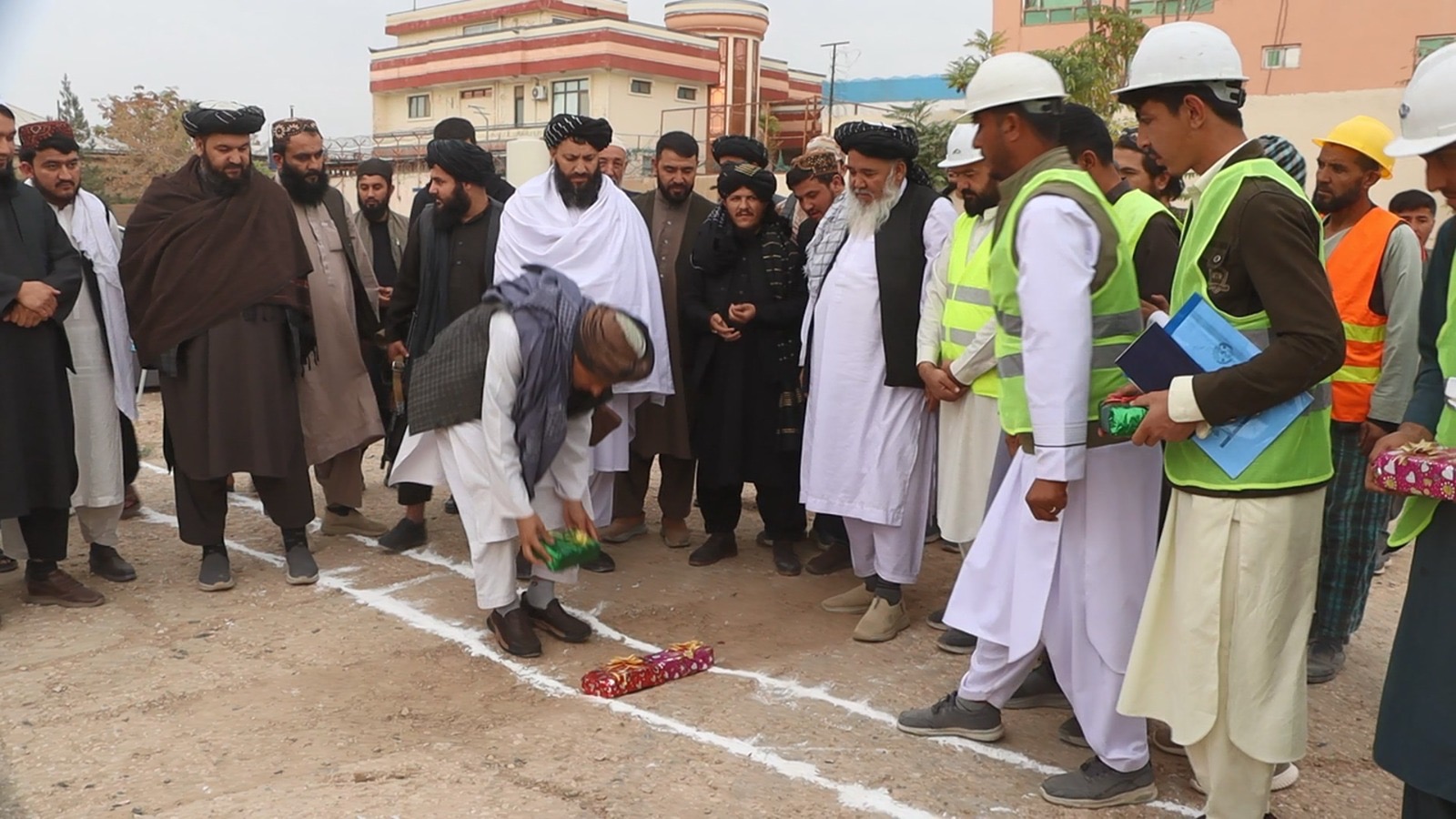 افتتاح ورکشاپ و مرکز ترمیم ماشین‌آلات زراعتی در ولایت جوزجان