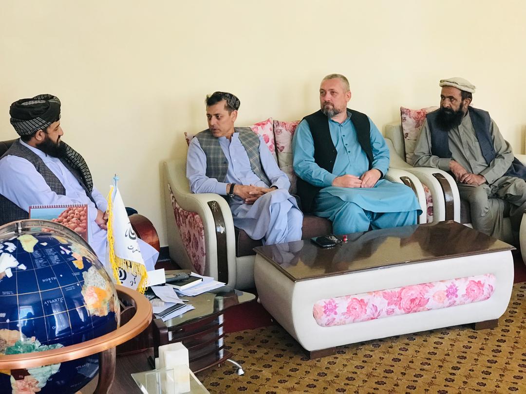 دیدار رئیس زراعت پنجشیر با هیئت کمپنی تولید ادویه حیوانی از قزاقستان