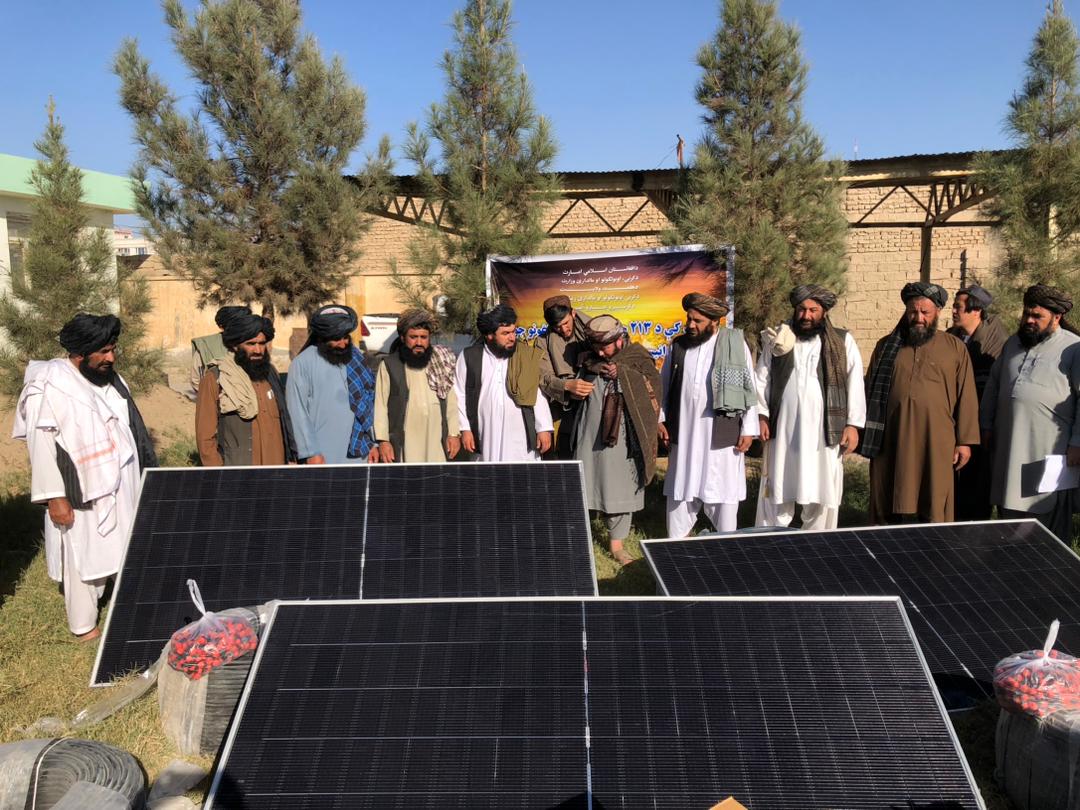 افتتاح پروژه آبیاری قطره‌ای در ولایت هلمند به‌هدف ایجاد بدیل معیشت برای دهقانان
