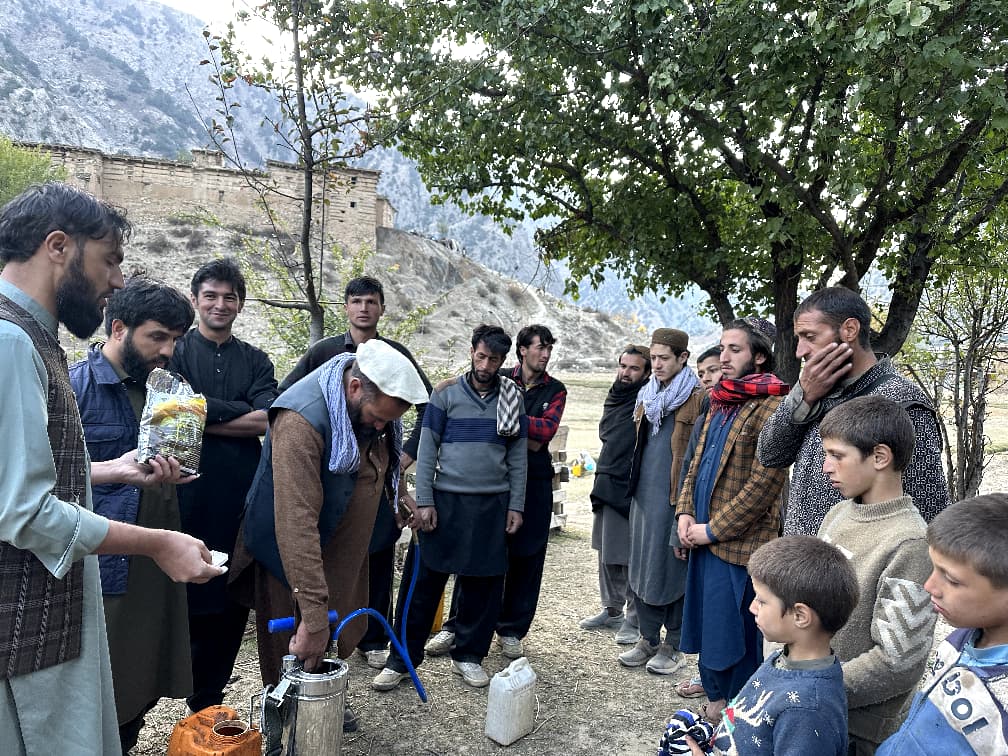 نورستان ولایت کې د لومړي ځل لپاره د ټرایکوډرما کارول پروګرام پیل شو