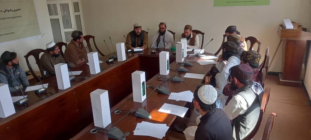 خوست کې د باران او واورې د اندازې معلومولو عملي روزنه او اړوند تجهیزات د ولسوالیو مدیرانو ته ووېشل شول