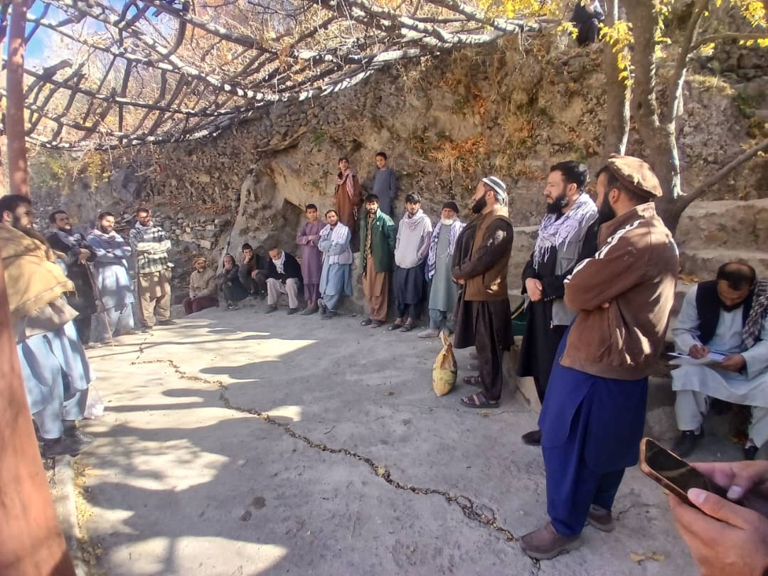 آگاهی‌دهی درباره یوریا اسپری، وقایه طویله‌ها و احداث باغ‌های جدید در ولسوالی رخه