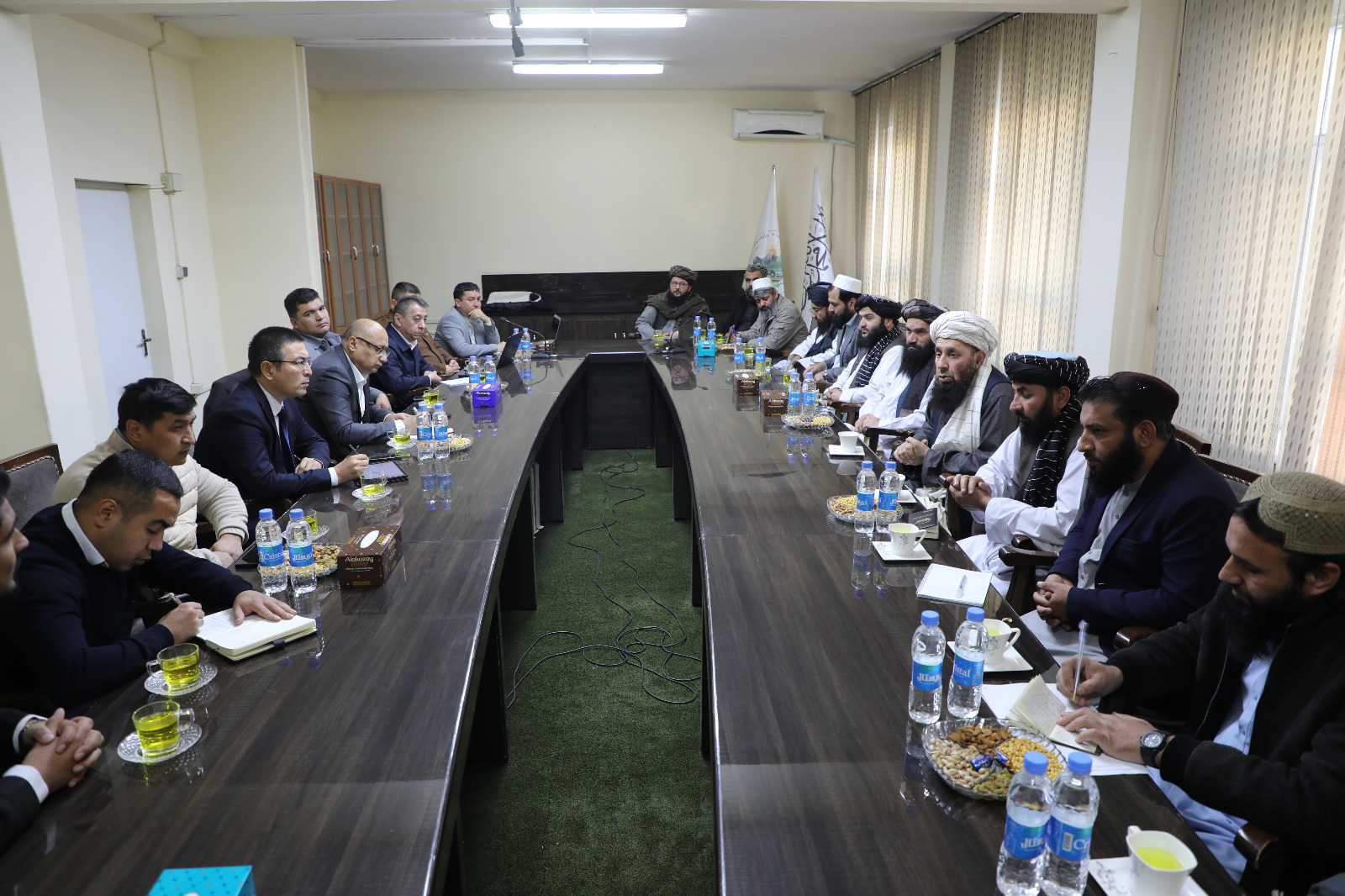 دیدار معین زراعت و مالداری با همتای ازبکستانی‌اش در کابل