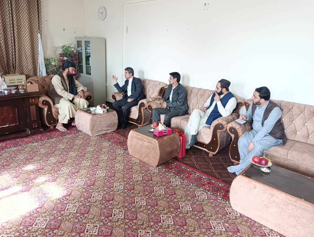 د لغمان دکرنې رییس په ختیځ زون کې دایران قونسلګرۍ له چارواکو سره وکتل