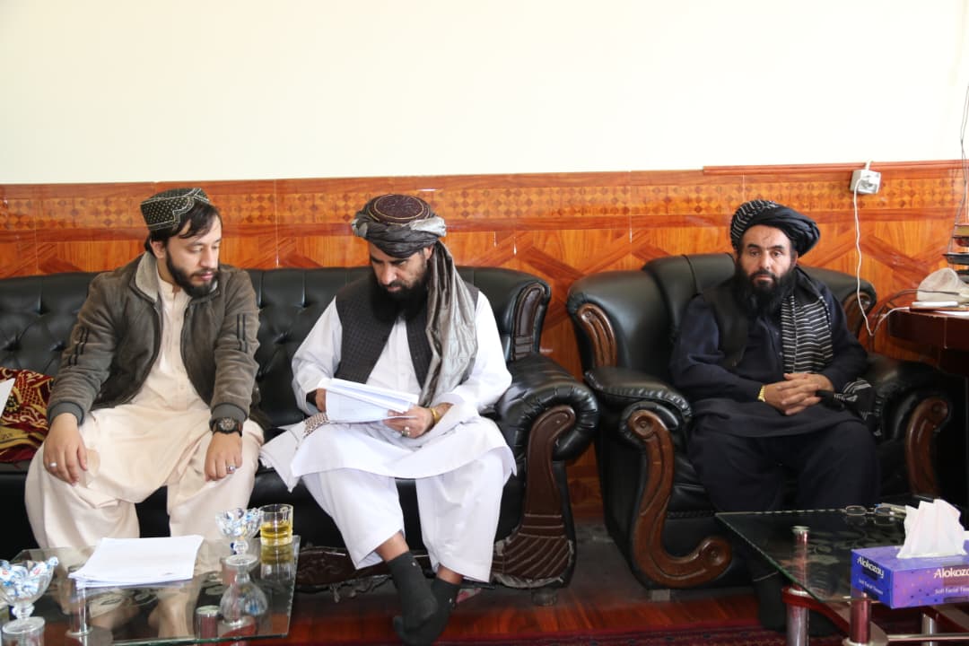 د کرنې وزارت او دوو امارتي ادارو ترمنځ د ځمکې د لېږد تړونونه لاسلیک شول