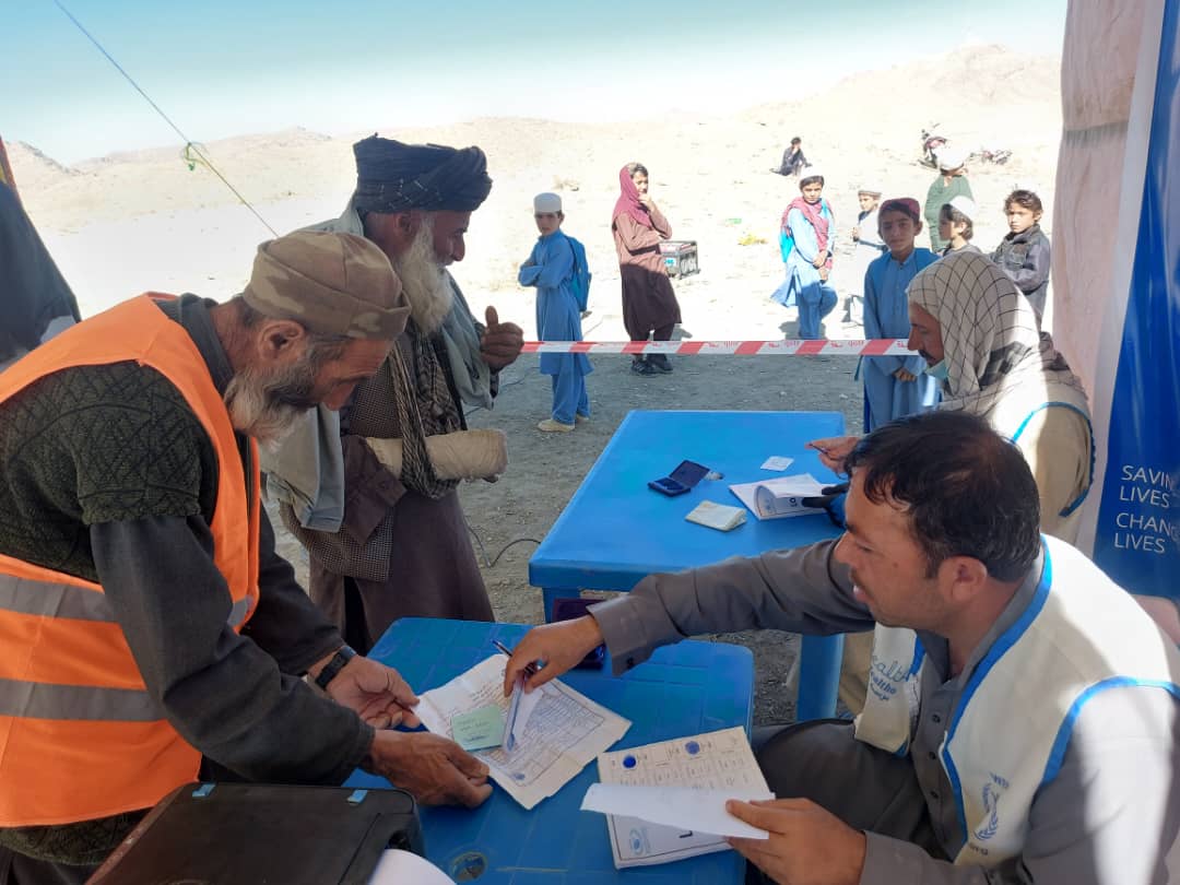 پکتیکا کې ۱۲۱۰ کسانو ته د کار په بدل کې نغدې پیسې ووېشل شوې 