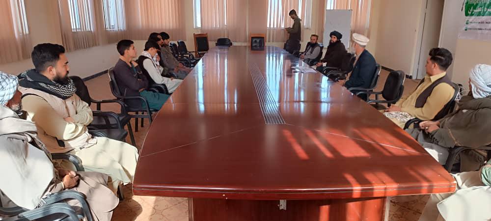 برگزاری برنامه آموزشی زعفران برای دهاقین در ولسوالی دهدادی ولایت بلخ