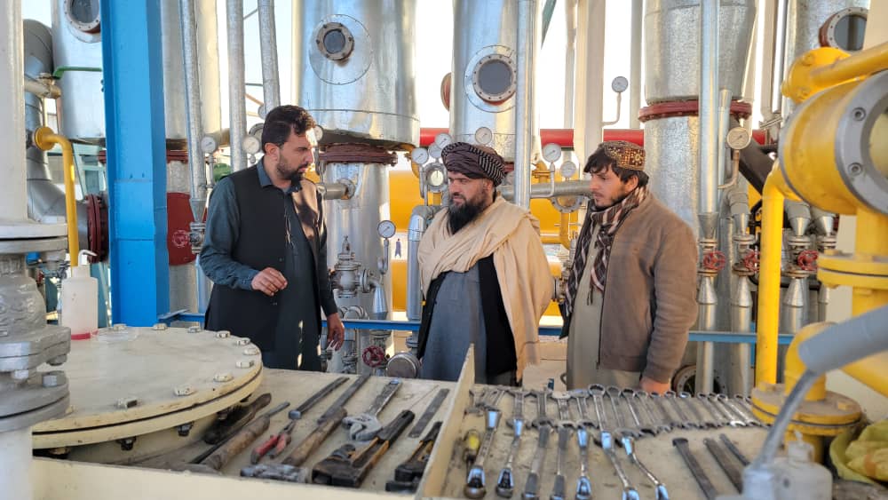 ننګرهار کې د دوه میلیونه ډالرو په لګښت د غوړیو ستره کارخونه پرانیستل شوه؛ سلګونو کسانو ته د کار زمینه برابره شوه