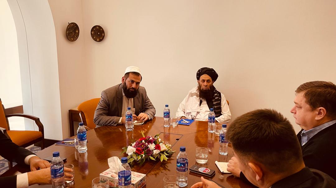 د افغانستان د کرنې وزارت مرستیال د قرغیزستان د صنعت او سوداګرۍ وزارت مرستیال سره وکتل