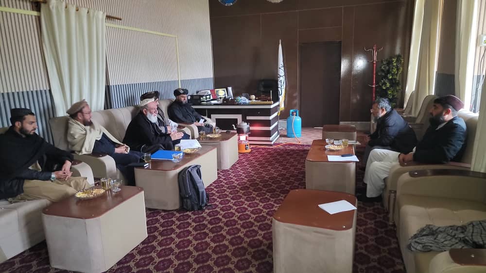 د کرنیزو او مالدارۍ تولیدي کار خونو ستونزو حل او تولید پیاوړتیا په موخه ننګرهار ته د کرنې وزارت د پلاوي سفر  