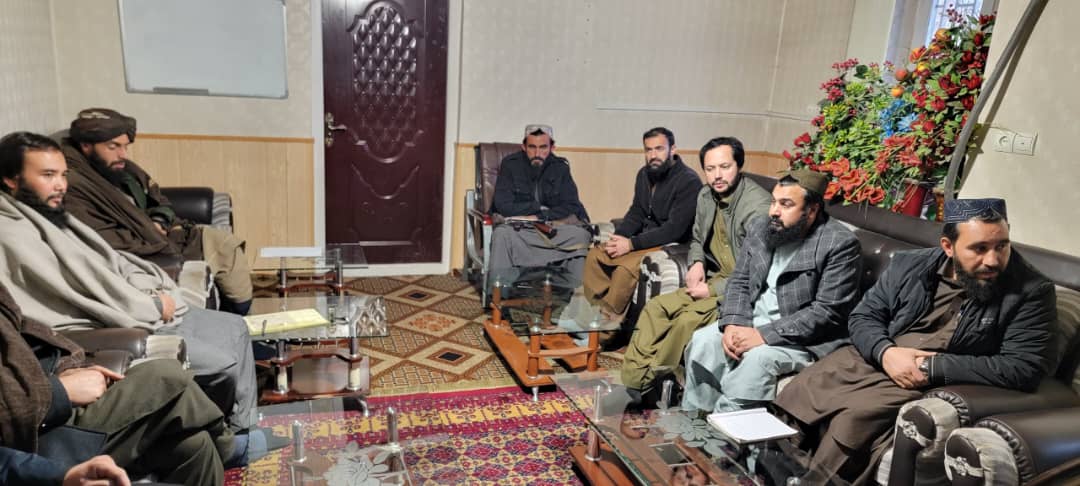 غزني کې د لمریزې برېښنا پروژې لپاره د ځمکې د تثبیت بهیر بشپړ شو