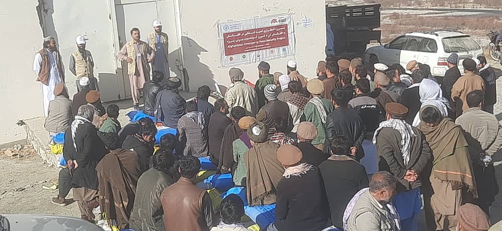 توزیع تخم بذری اصلاح‌شده گندم و کودهای کیمیاوی در ولسوالی ورسج