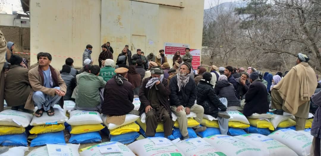 آغاز توزیع گندم بذری اصلاح‌شده برای دهقانان در ولسوالی فرخار ولایت تخار