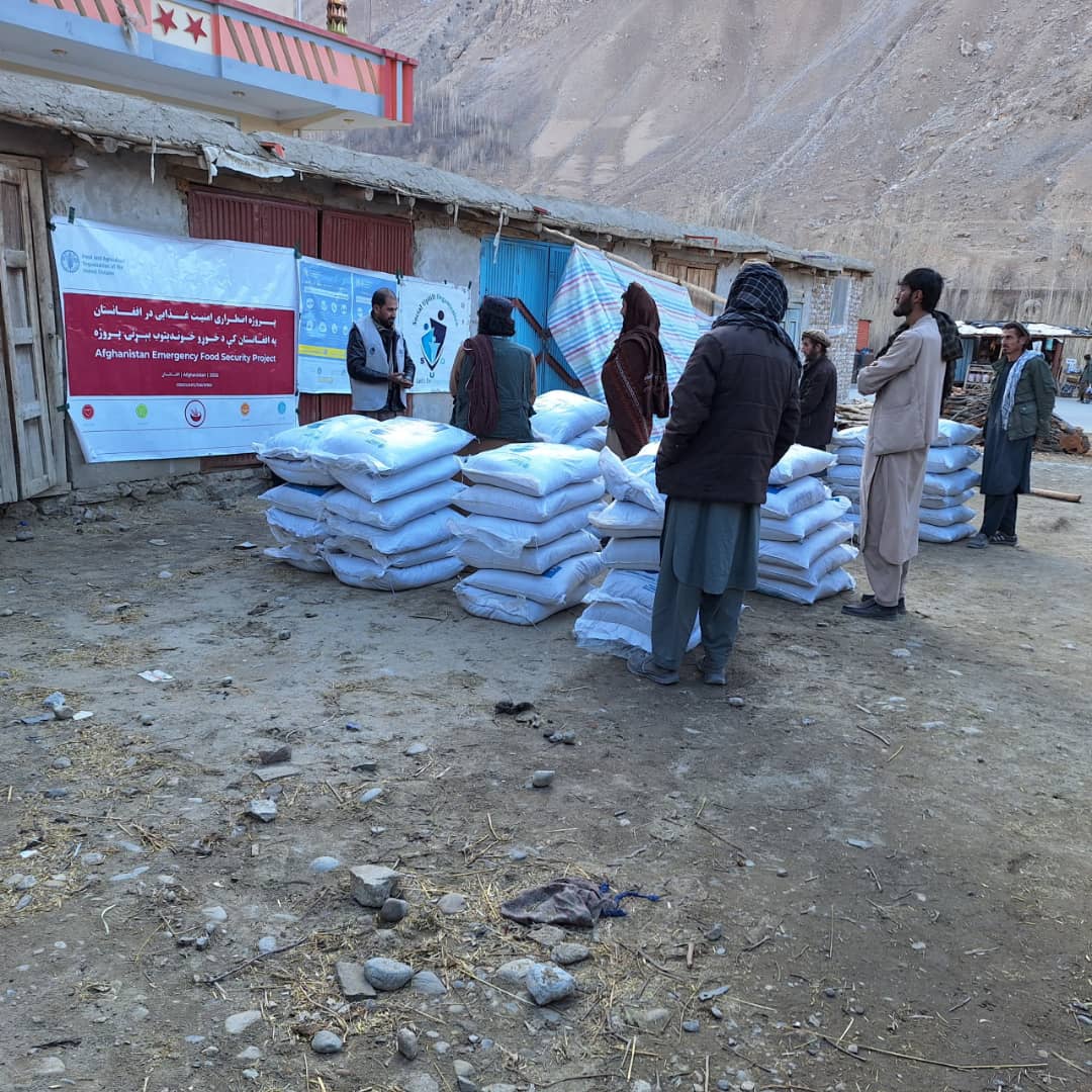 توزیع کود عضوی برای دهقانان در سه ولسوالی بدخشان