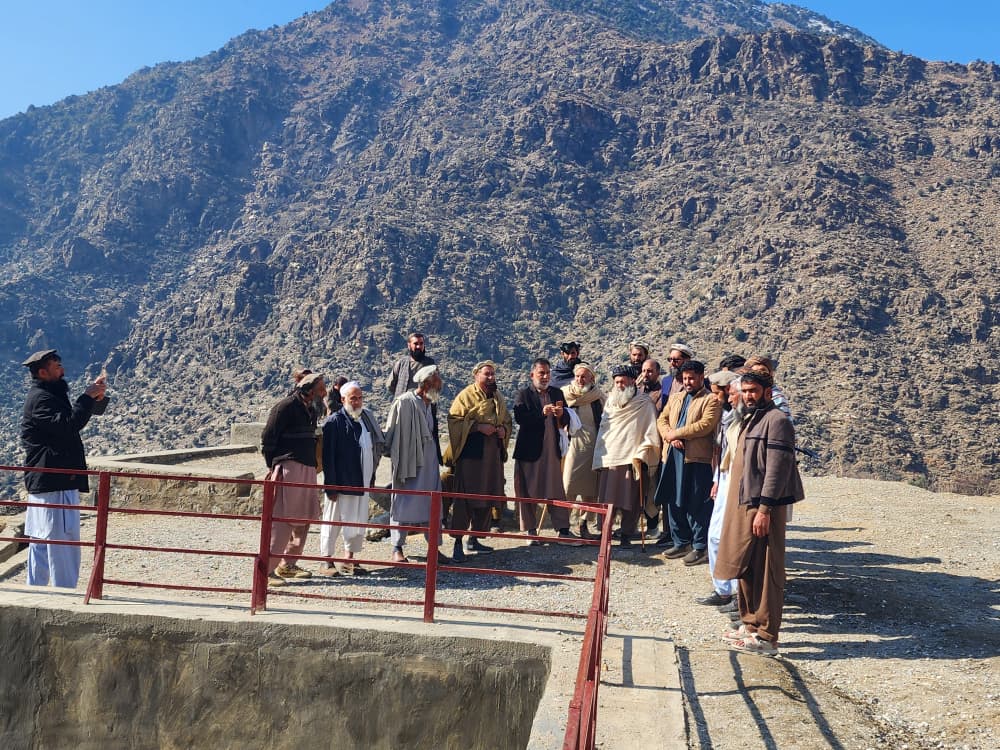 د کرنې وزارت د پلان لوی رییس په کونړ کې له پراختیایي پروژو څخه لیدنه وکړه