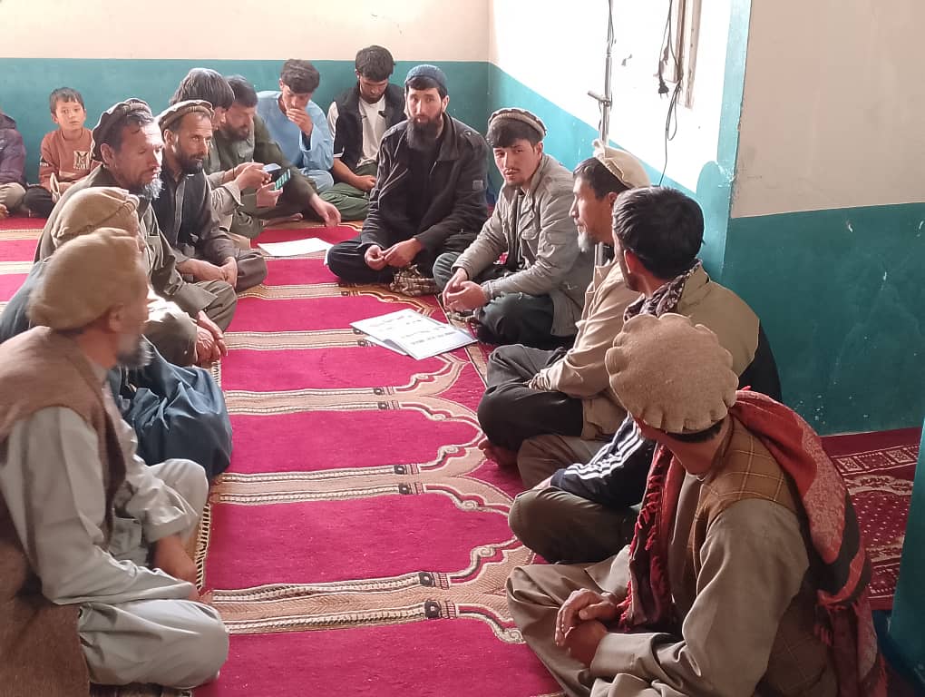 برگزاری برنامه آموزشی برای دهاقین و باغداران در ولسوالی آبشار