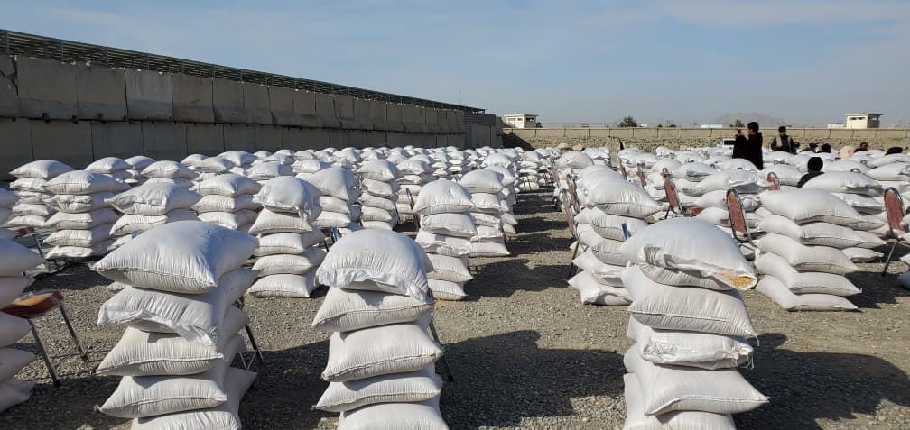 د کرنې وزارت له لوري په کندهار کې له کډوالۍ راستانو شویو ۱۲۰۰ کورنیو ته د مرستو بهیر پای ته ورسېد