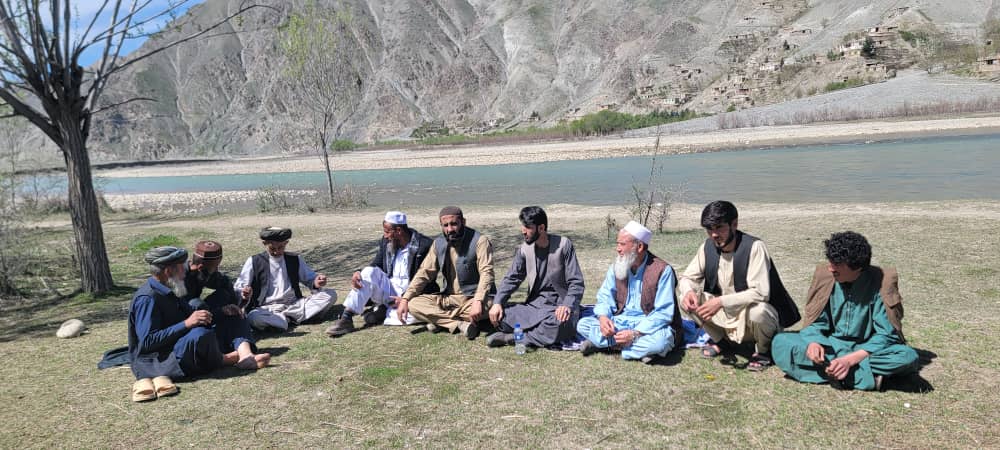 نشست با متنفذین قریه صمدی برای حفاظت از جنگلات باغ برگزار شد