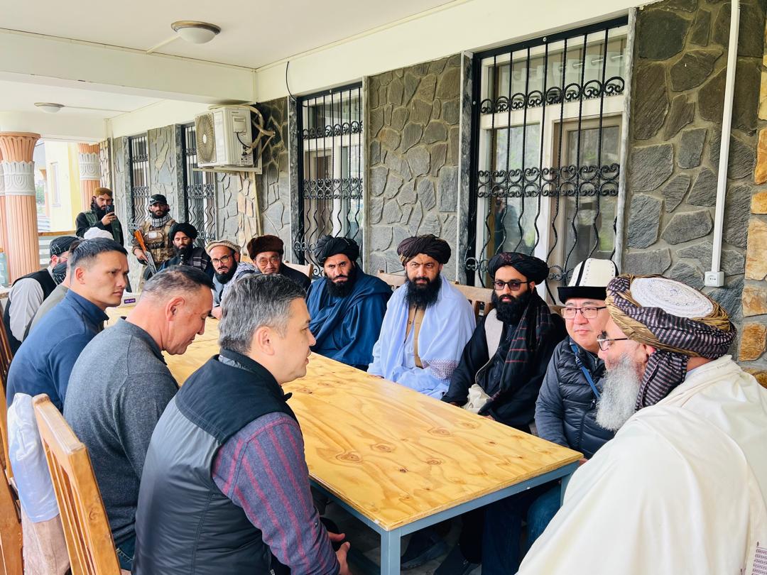 دیدار رئیس زراعت بدخشان با سفیر قرغیزستان و تأکید بر گسترش همکاری‌ها