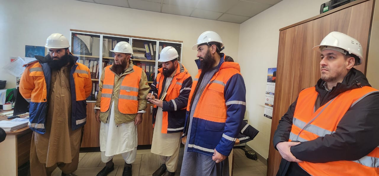 د افغانستان اسلامي امارت پلاوي د روسیې د ویسوټسک سوداګریز بندر څخه لیدنه وکړه