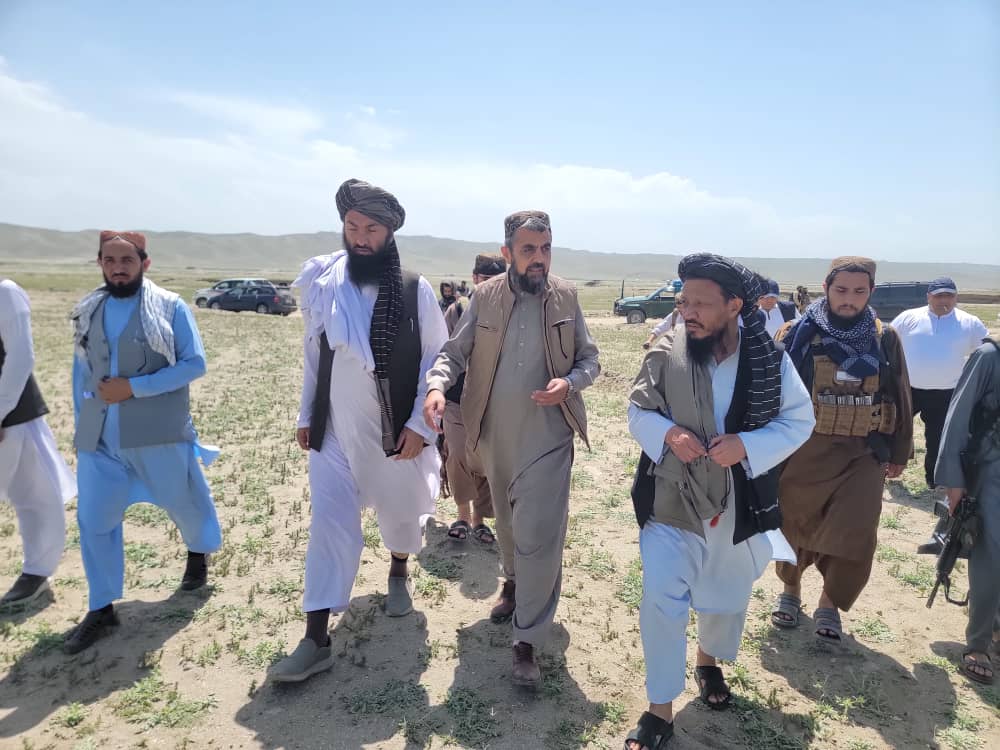 ننګرهار کې پر ۲۰۰ جریبه ځمکه د افغان ـ ازبېک دوستۍ بڼ جوړېږي