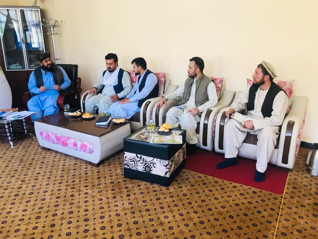 دیدار رئیس زراعت پنجشیر با مسئول کمیته صلیب سرخ پیرامون تداوم همکاری‌ها در بخش زراعت