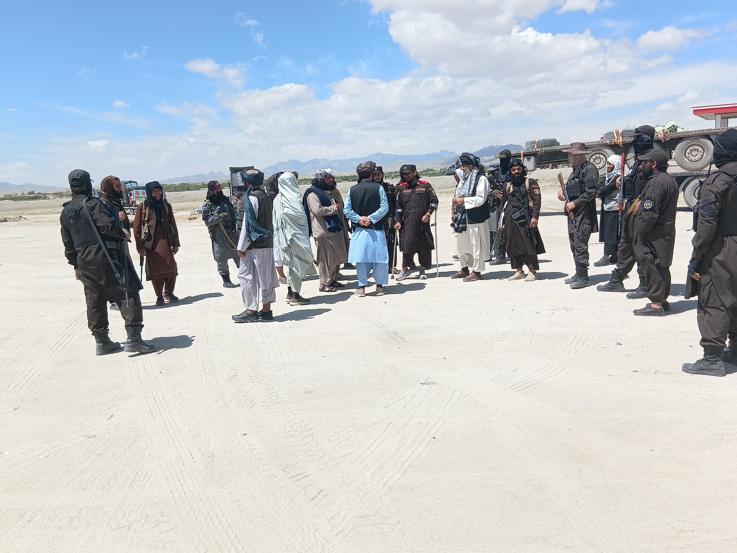 د غزني اسفندې صنعتي پارک لپاره ۱۱۰۰ جریبه ځمکه وسپارل شوه