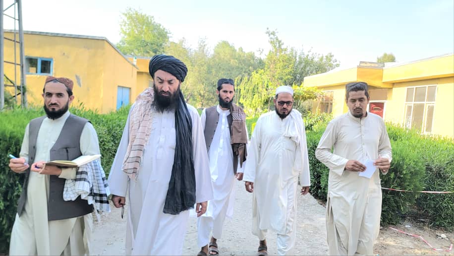 د ننګرهار دکرنې ریاست: د بزګرانو او مالدارانو د ستونزو  دحل په موخه د یوشمېر ولسوالیو له مسوولینو سره ناسته وشوه