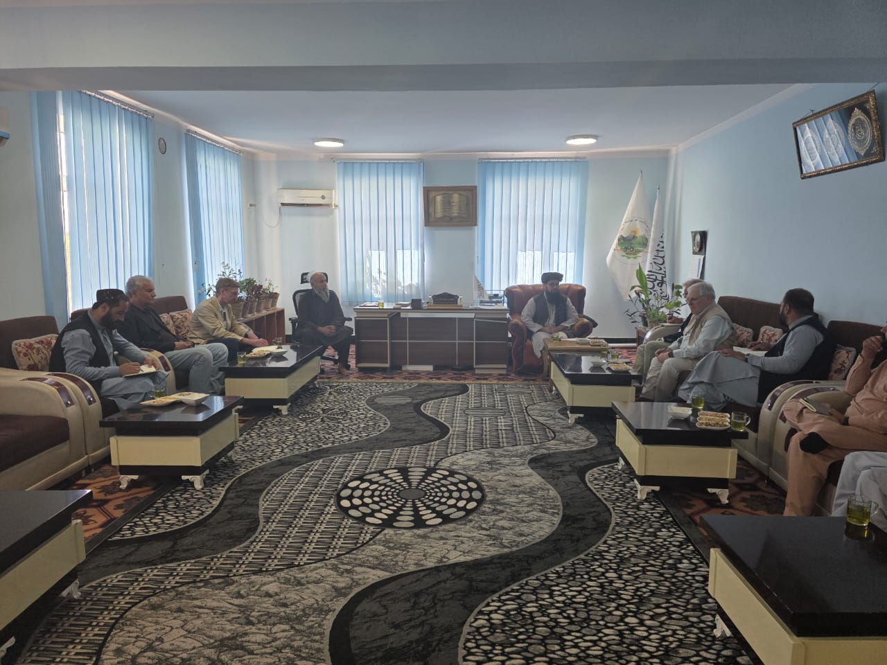 دیدار رئیس زراعت سمنگان با مسئولان موسسه افغان اید
