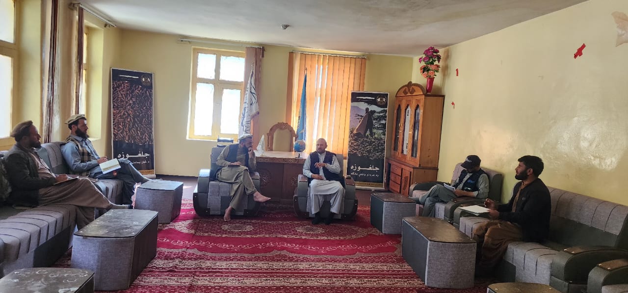 د نورستان دکرنې ریاست چارواکو د ملګرو ملتونو دخوړو او کرنې ادارې له مسوولینو سره وکتل