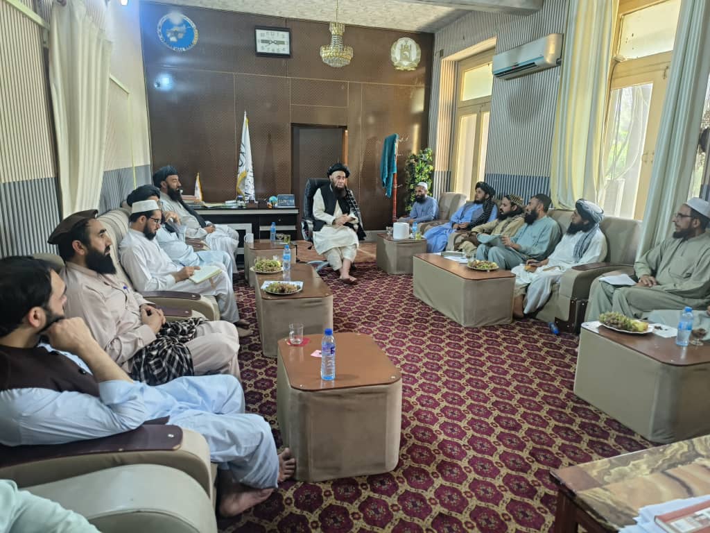 د کرنې او مالدارۍ پروژو د ښه مدیریت او ستونزو د حل په موخه ننګرهار ته د کرنې اومالدارۍ مرستیال سفر 