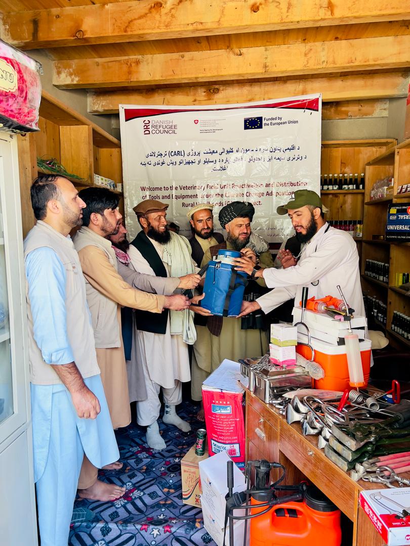 د نورستان مرکز پارون کې د وترنرۍ کلینیک پرانیستل شو