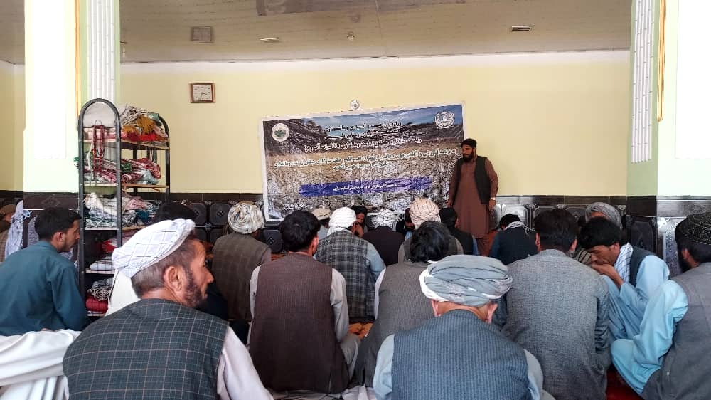 ارائه برنامه آموزشی سازگاری با تغییرات اقلیمی برای ده‌ها تن از دهقانان در ولایت بامیان