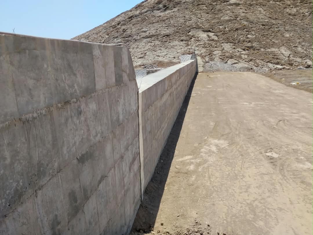 از روند ساخت یک چکدم در ولسوالی پشت‌کوه فراه نظارت شد