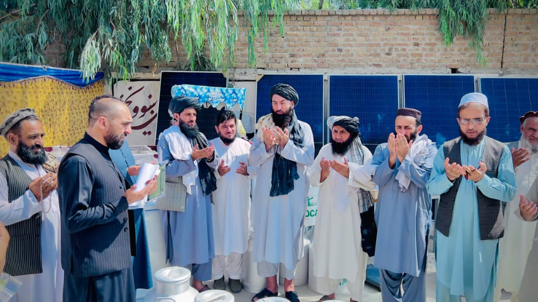ننګرهار کې د شیدو راټولولو څلورو مرکزونو سره د ۲۰ زره ډالرو په ارزښت د وسایلو مرسته وشوه