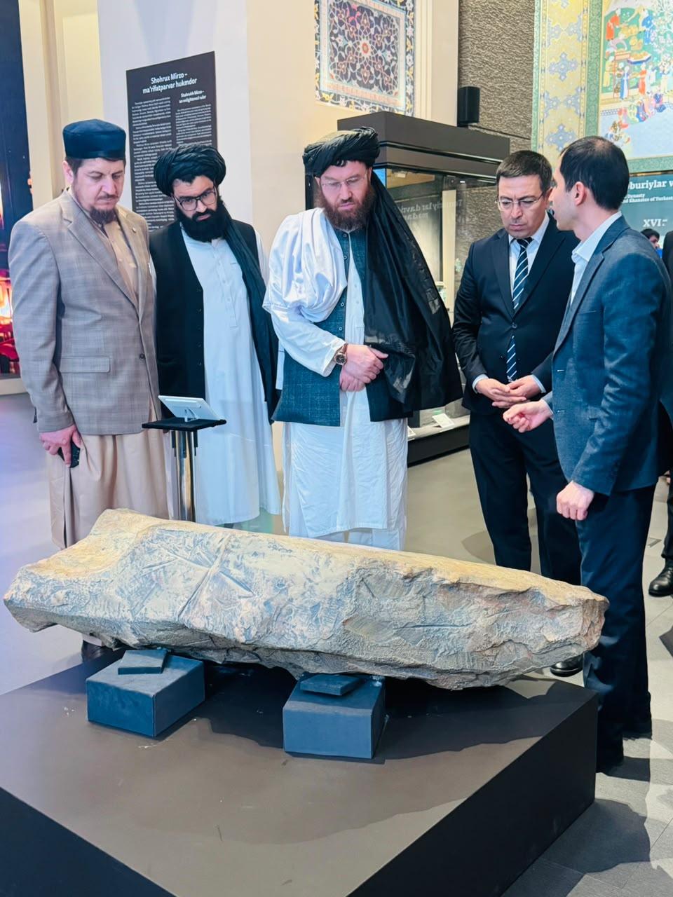 وزیر زراعت، آبیاری و مالداری به دعوت رسمی وزارت زراعت اوزبیکستان وارد تاشکند شد